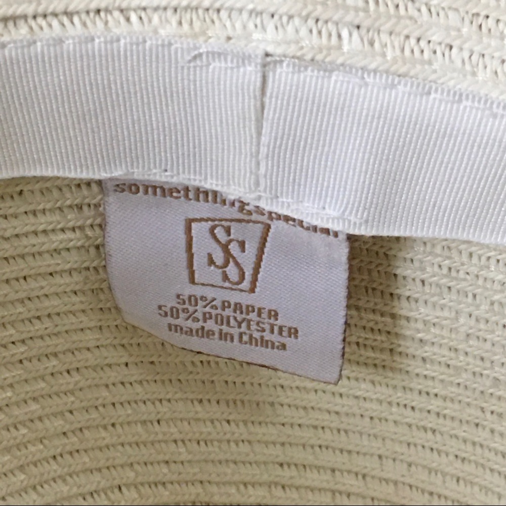 Something Special Cloche - Picture 6 of 6